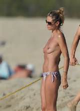 Heidi-Klum-Topless-Sunbathing-Beach-Breasts-9