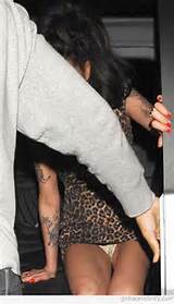 amy winehouse panty upskirt 100810.jpg Amy Winehouse panty upskirt