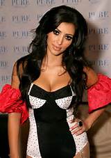 Kim at Pussycat Dolls show - Kim Kardashian Photo (2152082) - Fanpop ...