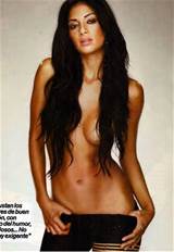 Nicole Scherzinger nue topless dans FHM