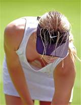 Tennisstar Maria Sharapova - Nip-slip [2 pictures]