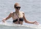 Paris Hilton nipple