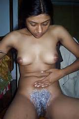 hot desi girl shaving pussy hair