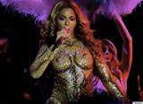 Beyonce's Nipples Costume Kicks Off Concert Tour (PHOTOS)