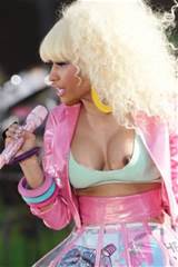 Opps, Nicki Minaj Has Wardrobe Malfunction On Good Morning America ...