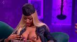 nicki_minaj_nicki_on_alan_carr_show_great_tits_2_OlxjdN2M.sized.png