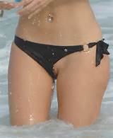 ... bikini malfunction pussy slip in miami on new year s eve or should