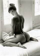 Erotic-Black-And-White-Photo-of-Naked-Woman-Humping-Pillow