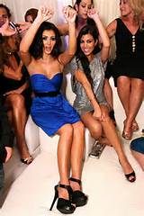 Kim at Pussycat Dolls show - Kim Kardashian Photo (2152072) - Fanpop ...
